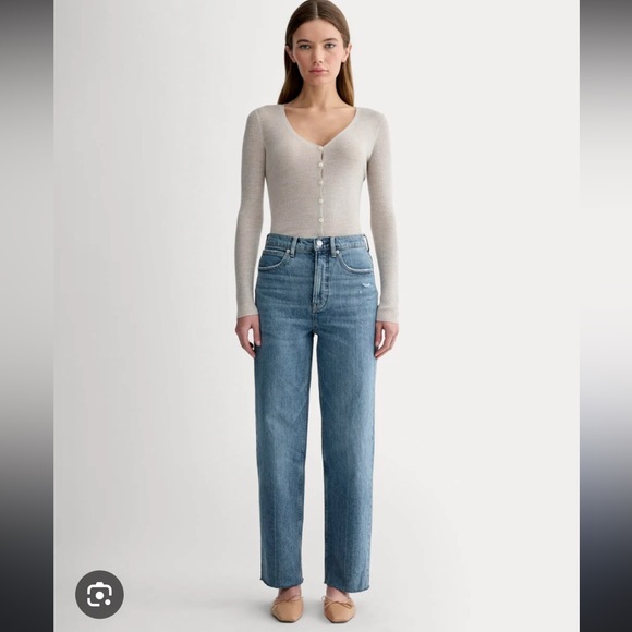 Everlane Denim - EVERLANE woman’s jeans. Style “the way high”. Size 28. Great used condition.